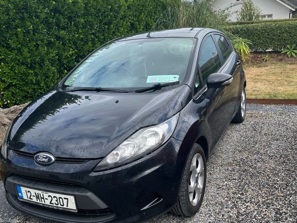 Ford Fiesta Hatchback, Petrol, 2012, Black