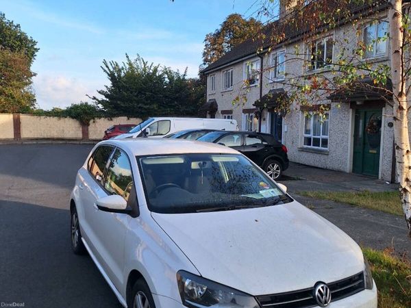 Volkswagen Polo Hatchback, Petrol, 2014, White