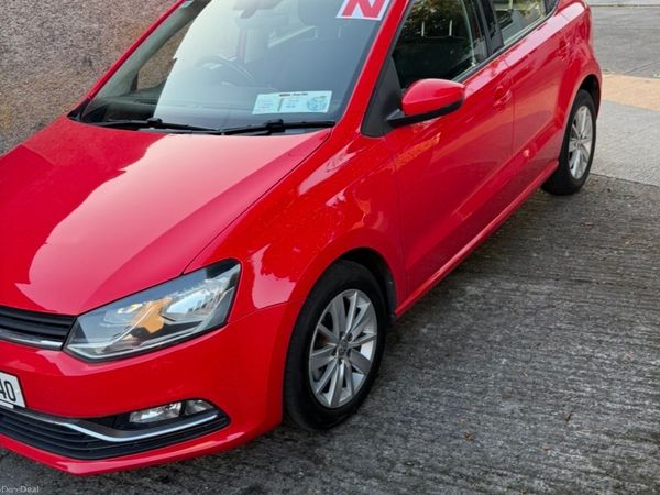 Volkswagen Polo Hatchback, Petrol, 2015, Red