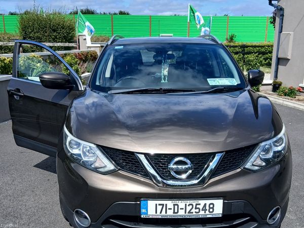Nissan Qashqai SUV, Diesel, 2017, Brown