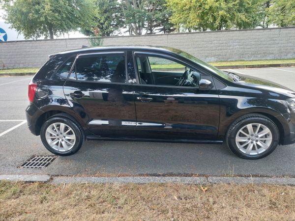 Volkswagen Polo Hatchback, Petrol, 2016, Black