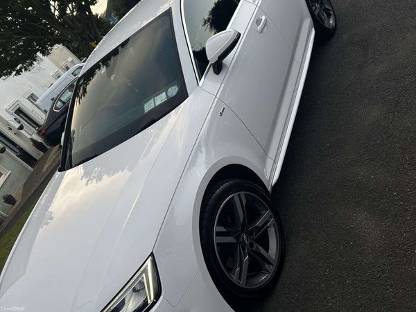 Audi A4 Saloon, Diesel, 2016, White