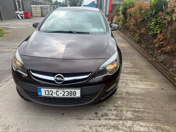 Opel Astra Saloon, Diesel, 2013, Brown
