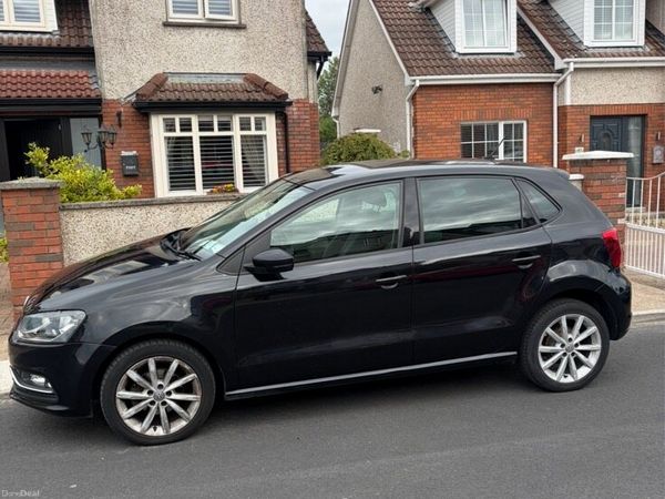 Volkswagen Polo Hatchback, Petrol, 2015, Black