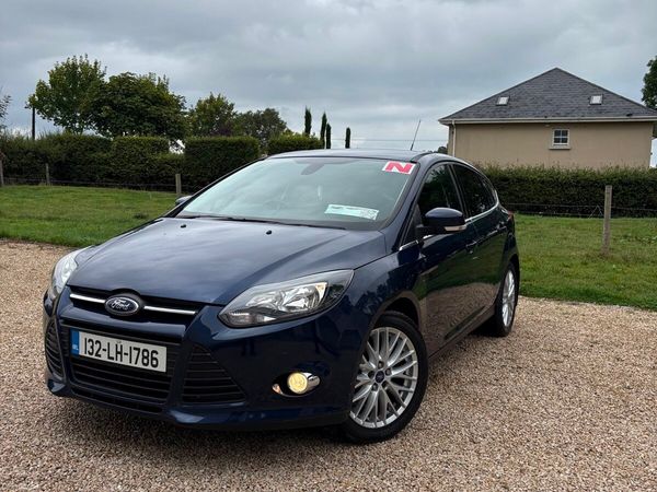 Ford Focus Hatchback, Petrol, 2013, Blue