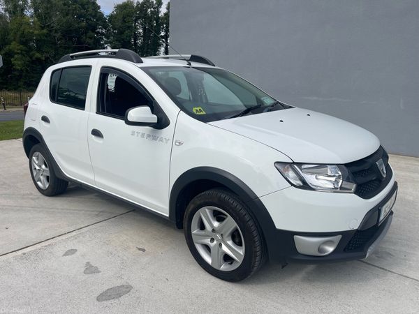Dacia Sandero Stepway Hatchback, Diesel, 2015, White