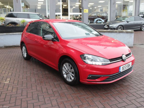 Volkswagen Golf Estate, Petrol, 2019, Red
