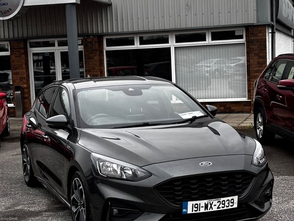 Ford Focus Hatchback, Petrol, 2019, Grey