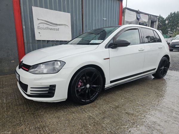 Volkswagen Golf Estate, Diesel, 2017, White