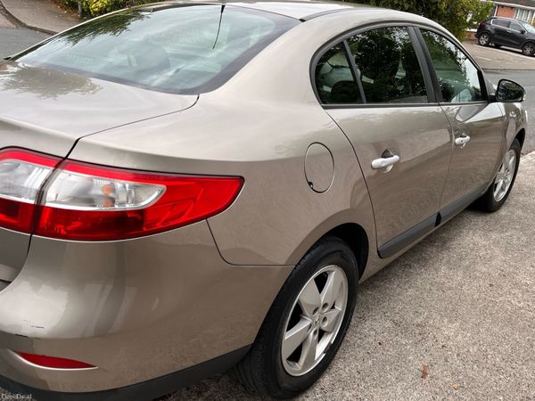 Renault Fluence Saloon, Diesel, 2012, Gold