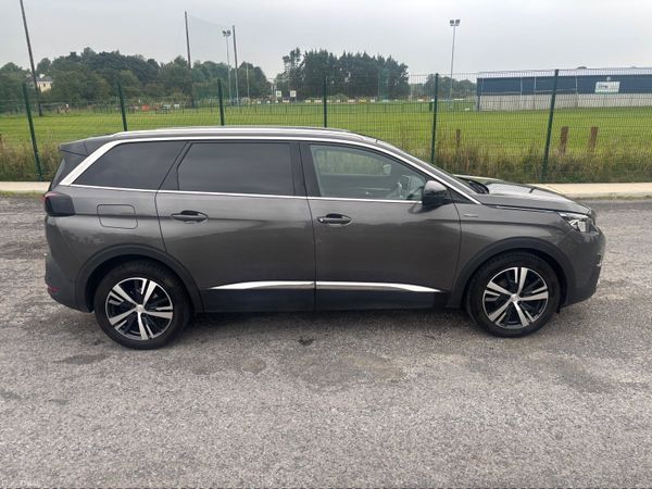 Peugeot 5008 MPV, Diesel, 2020, Grey