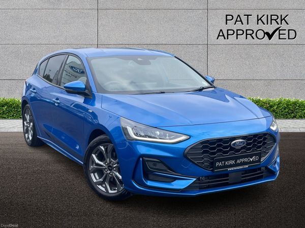 Ford Focus Hatchback, Petrol, 2024, Blue