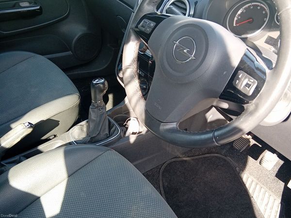 Opel Corsa Hatchback, Petrol, 2010, Black