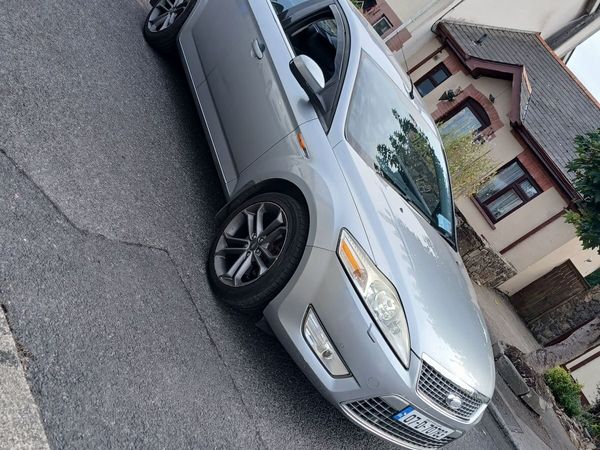Ford Mondeo Saloon, Diesel, 2007, Silver