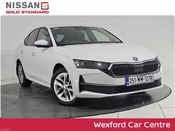 Skoda Octavia Saloon, Petrol, 2025, White