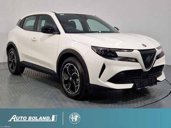 Alfa Romeo Junior SUV, Electric, 2026, White