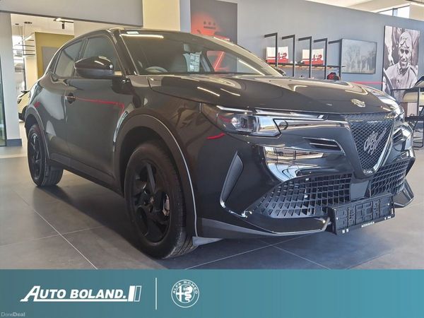 Alfa Romeo Junior SUV, Petrol Hybrid, 2026, 