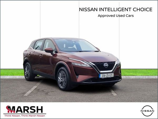 Nissan Qashqai MPV, Petrol, 2023, Red