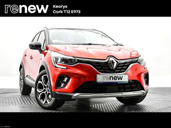 Renault Captur SUV, Petrol, 2023, Red