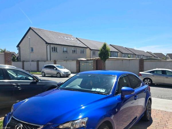 Lexus IS Saloon, Petrol Hybrid, 2015, Blue