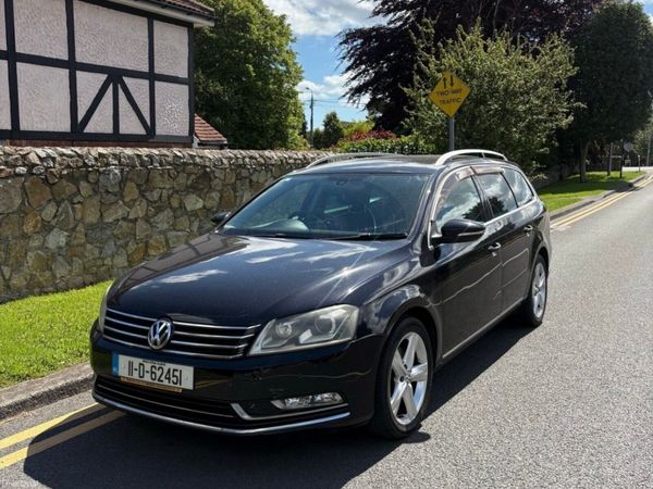 Volkswagen Passat Estate, Petrol, 2011, Black