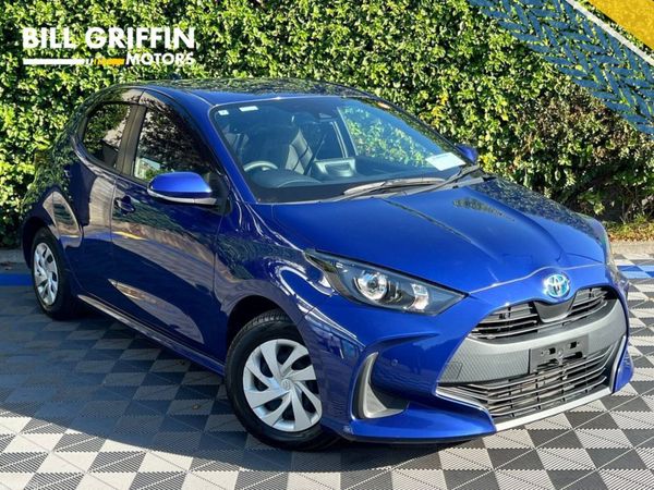 Toyota Yaris Hatchback, Petrol Hybrid, 2022, Blue
