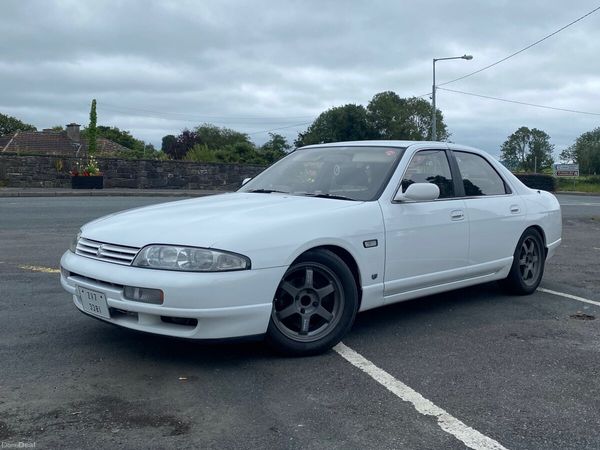 Nissan Skyline Saloon, Petrol, 1994, White