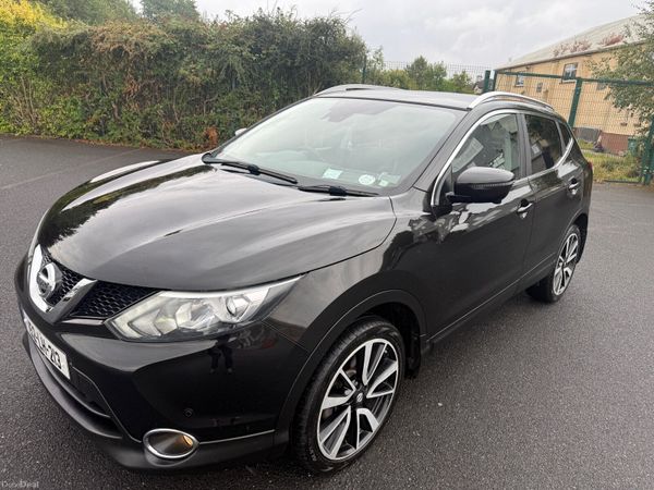 Nissan Qashqai Hatchback, Diesel, 2015, Black