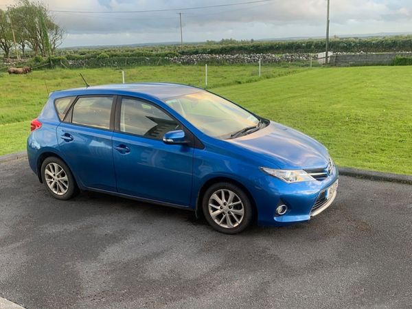 Toyota Auris Hatchback, Diesel, 2014, Blue