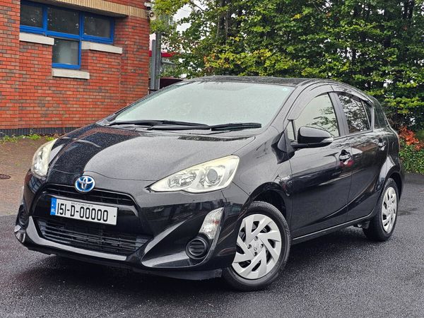 Toyota Aqua Hatchback, Petrol Hybrid, 2015, Black