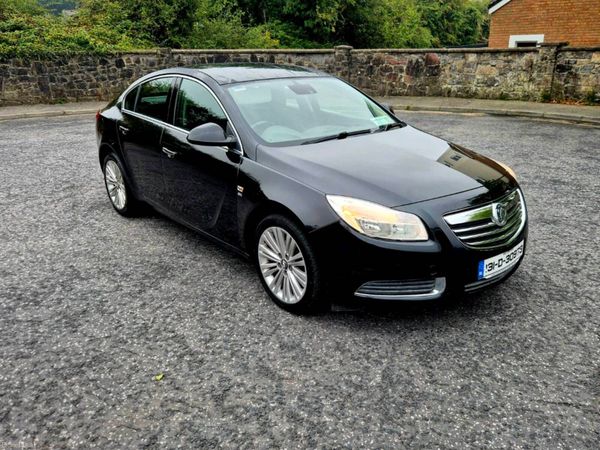 Vauxhall Insignia Hatchback, Diesel, 2013, Black