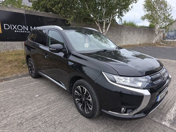 Mitsubishi Outlander SUV, Petrol Plug-in Hybrid, 2016, Black
