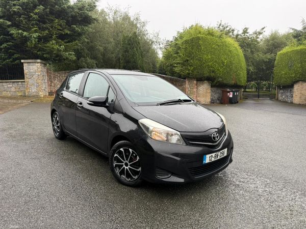 Toyota Yaris Hatchback, Petrol, 2012, Black