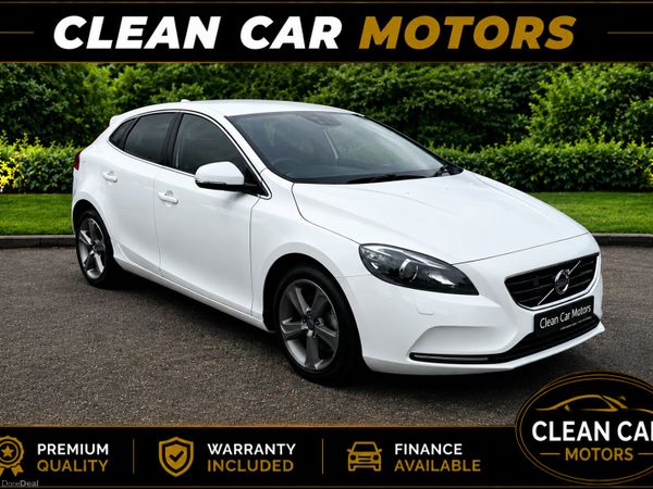 Volvo V40 Hatchback, Petrol, 2015, White