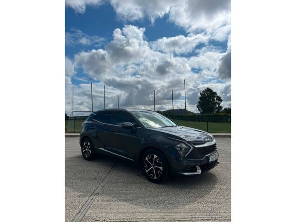 Kia Sportage MPV, Diesel, 2024, Grey