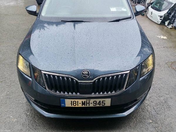 Skoda Octavia Saloon, Diesel, 2018, Grey