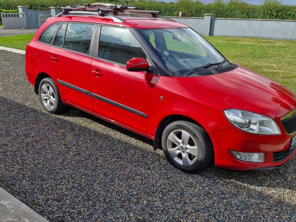 Skoda Fabia Estate, Diesel, 2015, Red