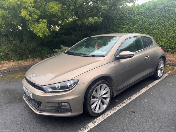 Volkswagen Scirocco Coupe, Diesel, 2015, Gold