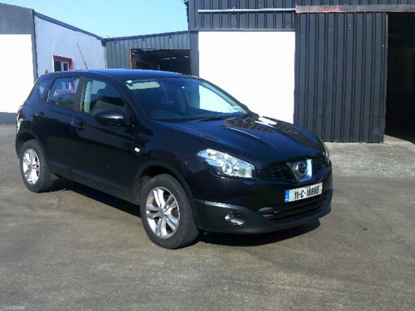 Nissan Qashqai Hatchback, Diesel, 2011, Black