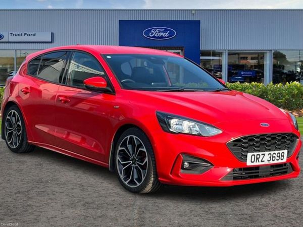 Ford Focus Hatchback, Petrol, 2018, Red