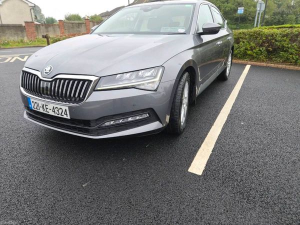 Skoda Superb Hatchback, Diesel, 2022, Grey