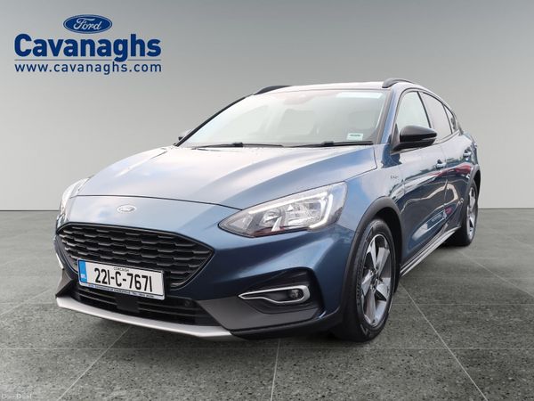 Ford Focus Hatchback, Petrol Hybrid, 2022, Blue