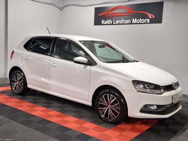Volkswagen Polo Hatchback, Petrol, 2016, White