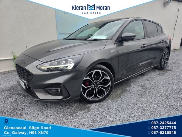 Ford Focus Hatchback, Diesel, 2020, Grey