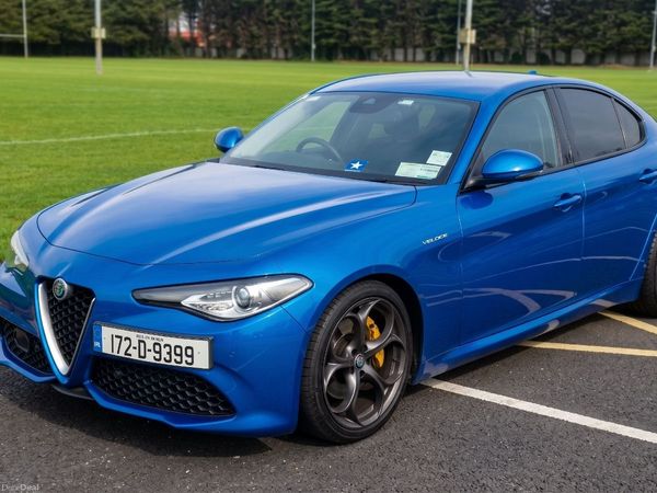 Alfa Romeo Giulia Saloon, Petrol, 2017, Blue