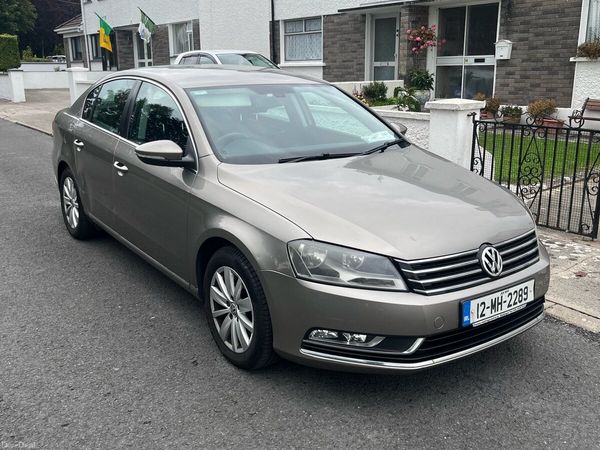 Volkswagen Passat Saloon, Diesel, 2012, Brown