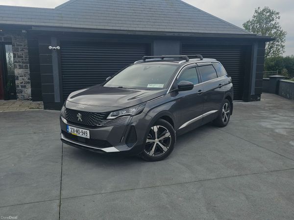Peugeot 5008 MPV, Diesel, 2023, Grey