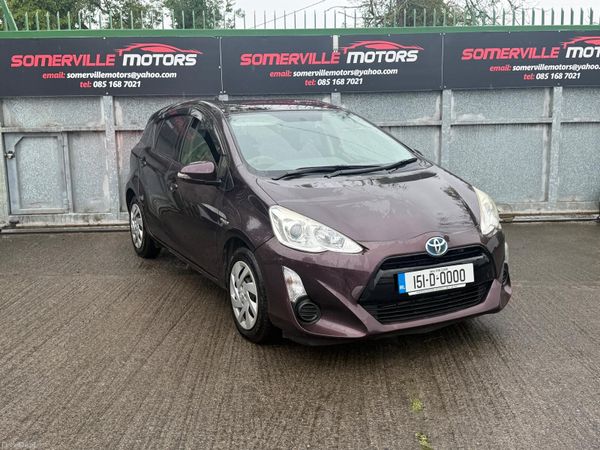 Toyota Aqua Hatchback, Petrol Hybrid, 2015, White