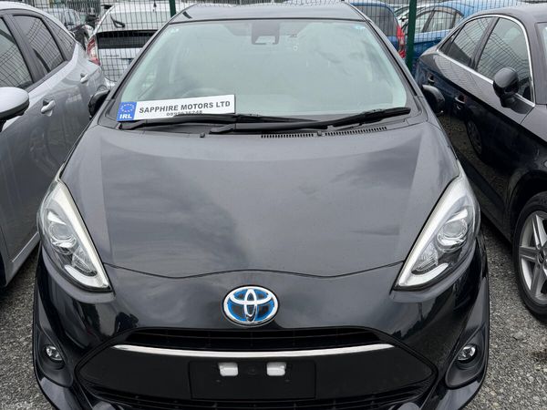 Toyota Aqua Hatchback, Petrol Hybrid, 2018, Black