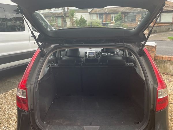 Hyundai i30 Estate, Diesel, 2010, Black